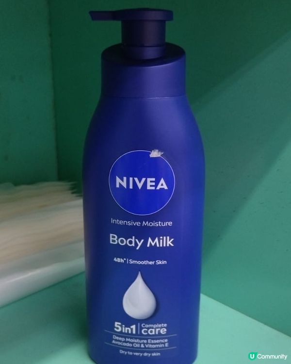 NIVEA 5in1深層滋潤肌膚乳液，含牛油果油及維他命E，...