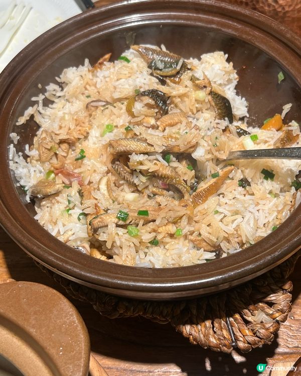 ｛港車北上珠海｝印象城東邪煲仔飯