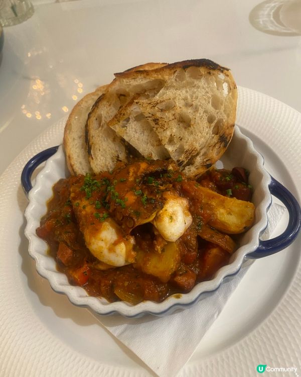 別出心裁佈置。遊走巴黎-凱旋門下品嘗法國菜