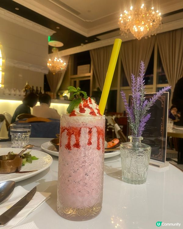 別出心裁佈置。遊走巴黎-凱旋門下品嘗法國菜