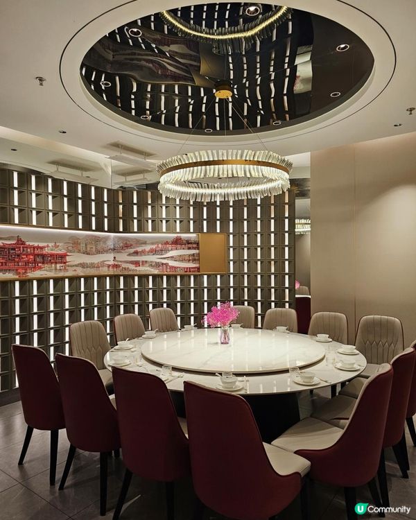 📍深圳必吃。最地道的北京烤鴨～鴨小七🦆