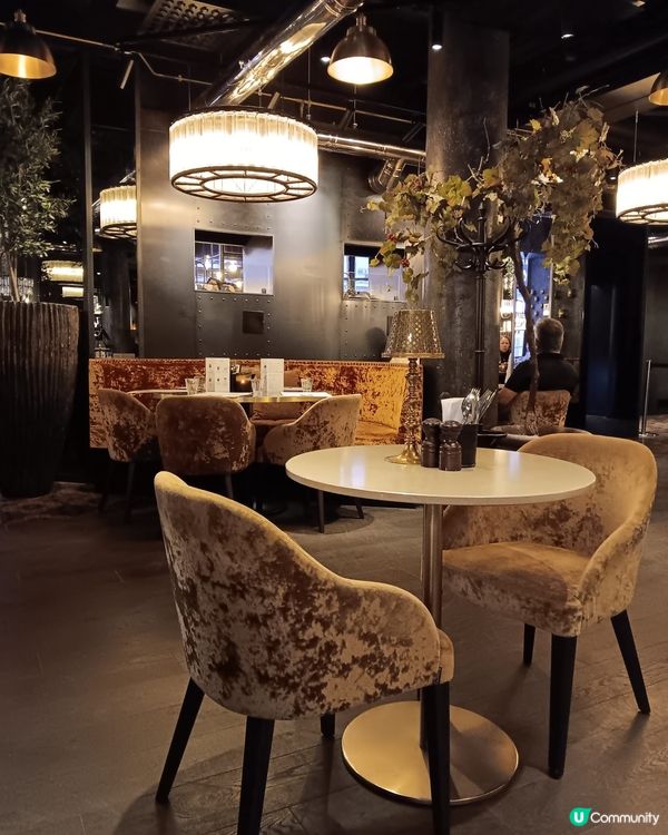 芬蘭赫爾辛基某餐廳