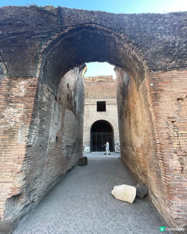 打卡羅馬鬥獸場內部