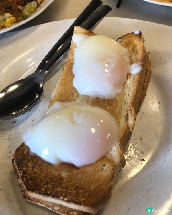 熱烈推介何九海南茶店，佢?整?豬腸粉非常出色，好滑，略帶少少...