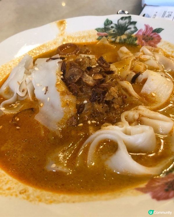 熱烈推介何九海南茶店，佢?整?豬腸粉非常出色，好滑，略帶少少...