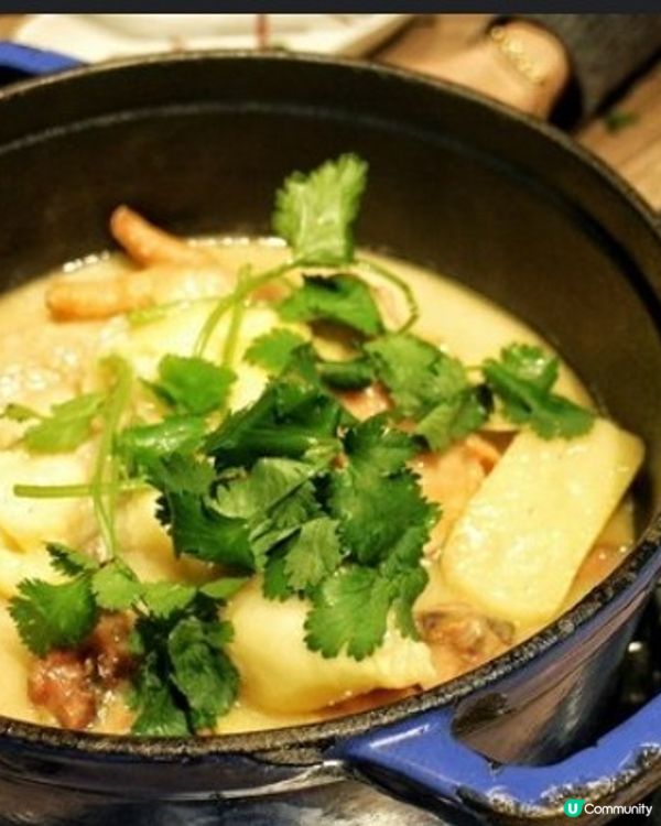 因為一啖咬落去啖啖榴槤果肉，濃郁?榴槤飄香朴鼻，齒夾「榴」香...