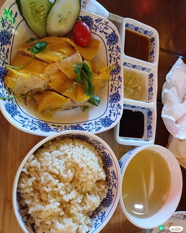 荃灣如心廣場入面既玖子茶，環境是中式擺設，椅子比較重，比較阻...