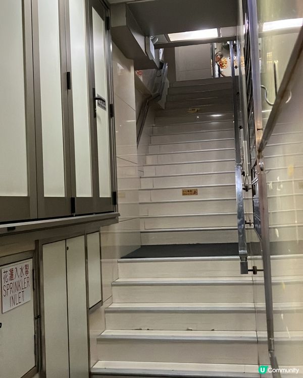 一間特別的有Live Bank既特色餐廳