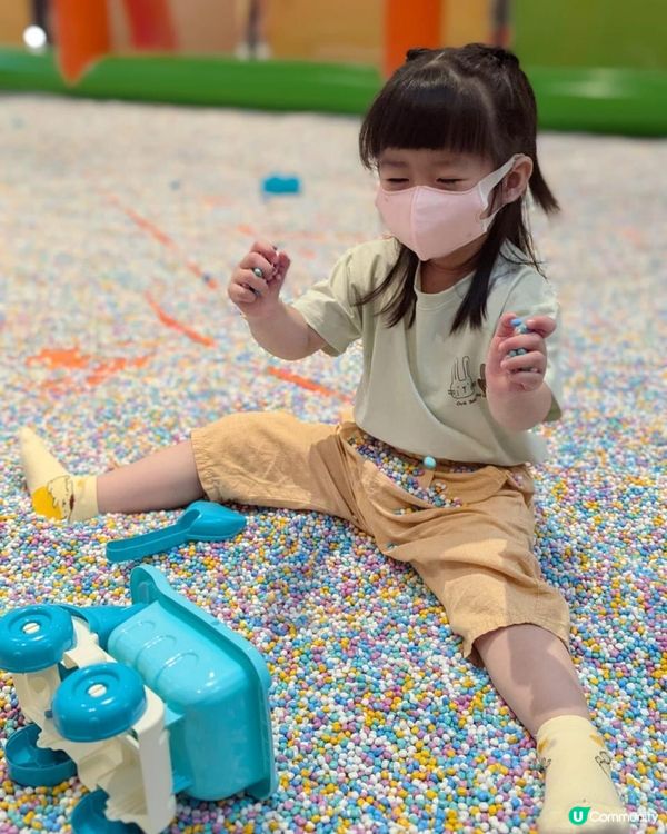 免費玩充氣彈床波波池&沙池 - D.Park 愉景新城