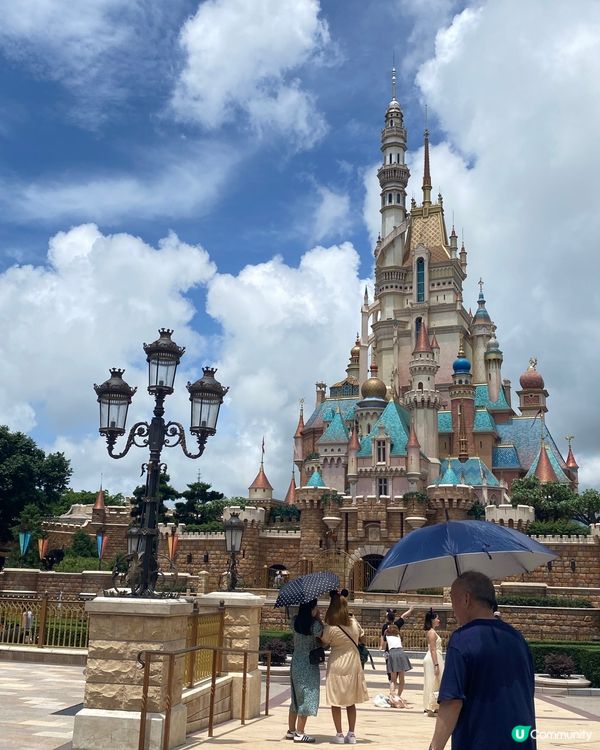 hong kong disneyland