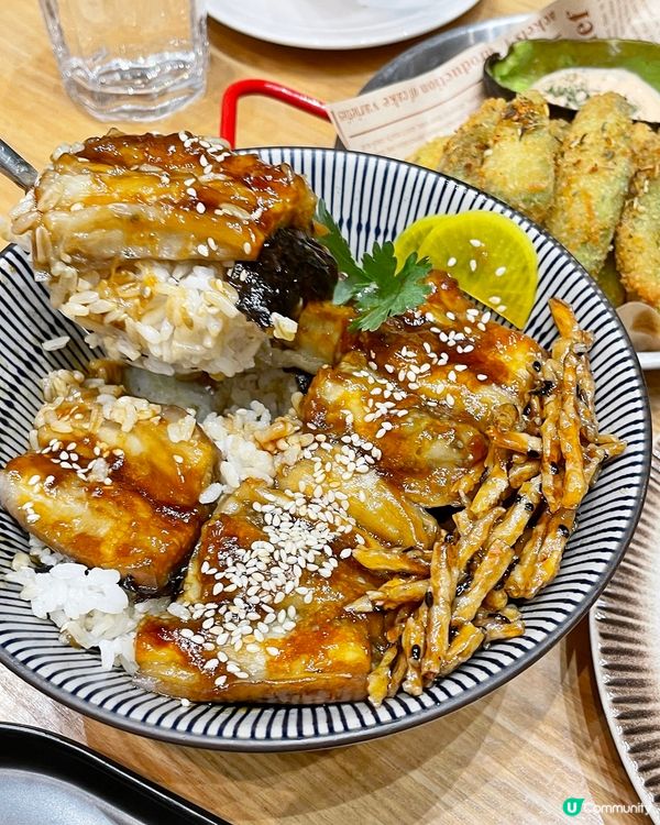 [澳門素食] 黑沙灣 | Vega Vega 我行我素：二訪再吃經典菜式 必試黑松露薄餅 鰻魚飯 桃膠肉燥飯