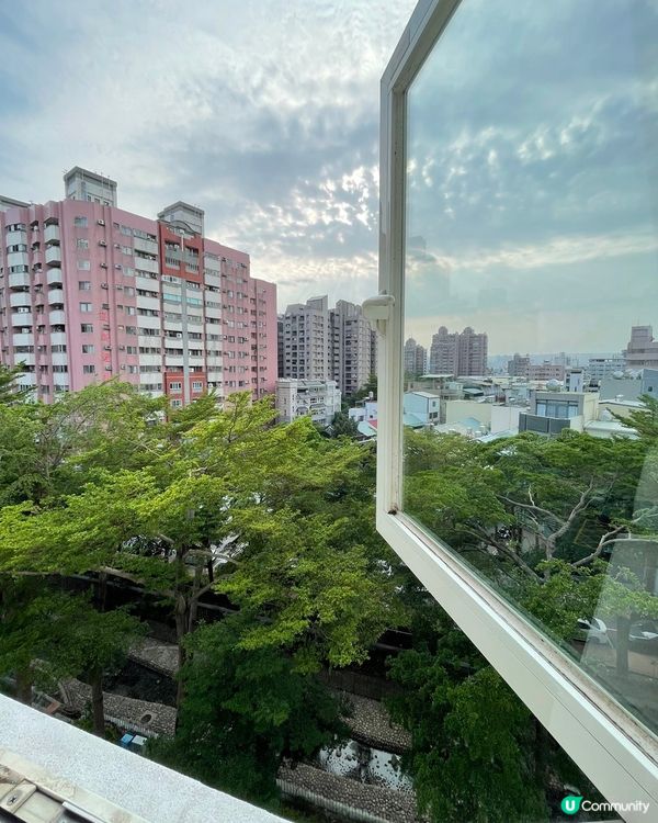 [台中住宿推薦] 西屯區 | 台中逢甲葉綠宿旅館：13米高植生牆 環遊世界主題酒店 (附素食者逢甲夜市覓食手冊)