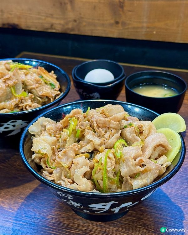 【生蛋秘製醬油䐁肉飯】