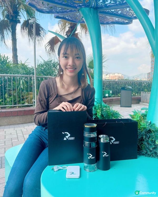 月光族每到月尾都容易洗大左🫣?唔使驚💁🏻‍♀️可以用 #月兔信貸 Rabbit Cash🐇💰宜家輕輕鬆鬆Scan QR code就可以申請📲