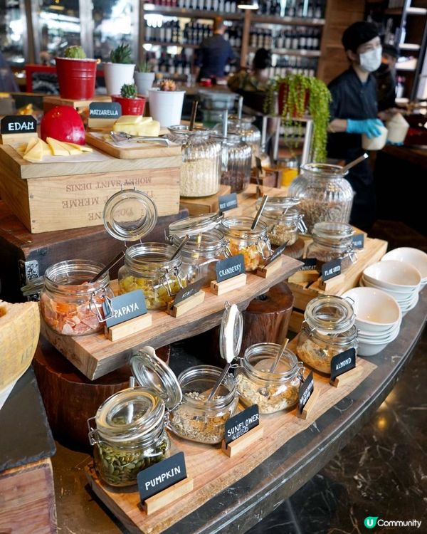 超豪華的SO HOTEL酒店自助早餐！連椰青都可以任飲！