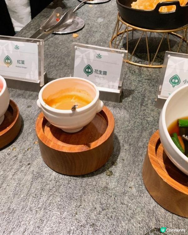 台灣/台北 素食~果然匯異國高級蔬食料理吃到飽平日HKD$166，假日HKD$180/明曜店(MRT: 捷運忠孝敦化)