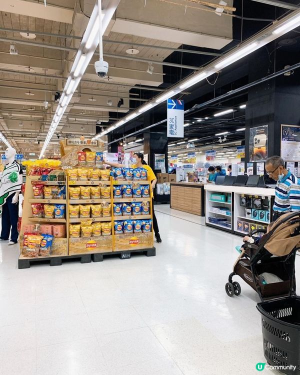 台灣/台北 法國內湖家樂福旗艦大賣場~零食、泡麵、啤酒大採購~