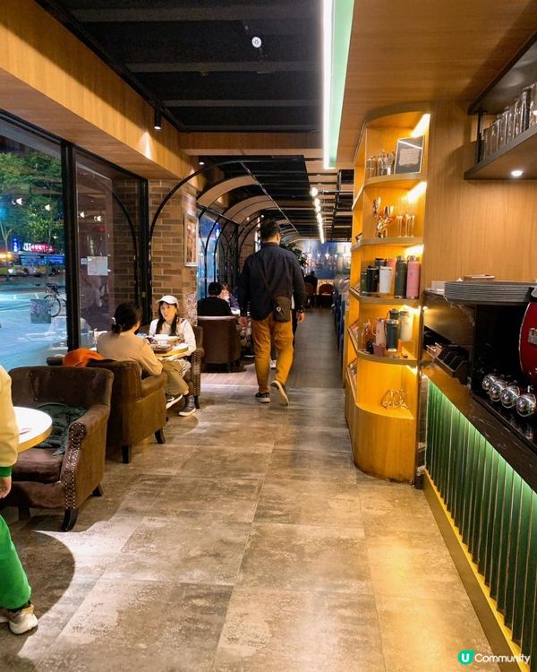 台灣/台北 Buna caf'e 布納咖啡館 不限時間 花藝歐風 無國界料理/咖啡/酒類/早午餐/義大利麵/燉飯/排餐/全都有 (MRT:世貿101捷運站)