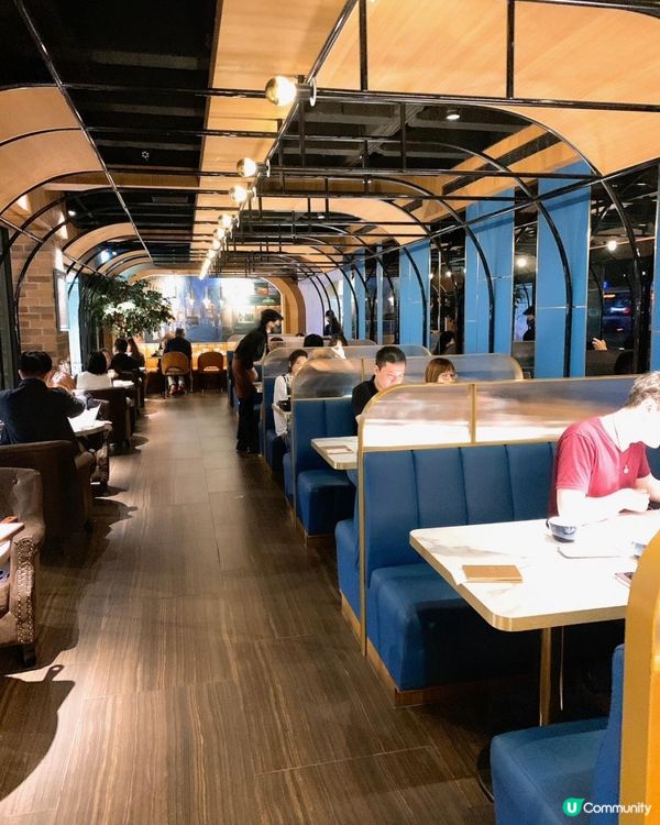 台灣/台北 Buna caf'e 布納咖啡館 不限時間 花藝歐風 無國界料理/咖啡/酒類/早午餐/義大利麵/燉飯/排餐/全都有 (MRT:世貿101捷運站)