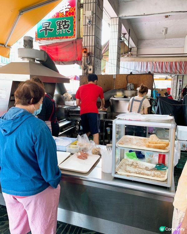 台灣/高雄 輝華早點 中式早餐 古早味粉漿蛋餅 份量超大 市場美食(高雄捷運:後驛站)