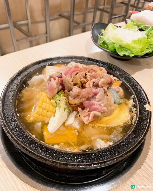 台灣/台北 玉璽石頭火鍋 食材很棒 炸天婦羅、手工魚餃 (MRT：六張犁捷運站)