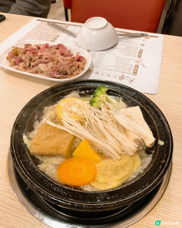 台灣/台北 玉璽石頭火鍋 食材很棒 炸天婦羅、手工魚餃 (MRT：六張犁捷運站)