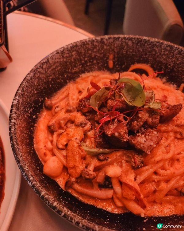 旺角型格樓上月球酒吧《J.moon》