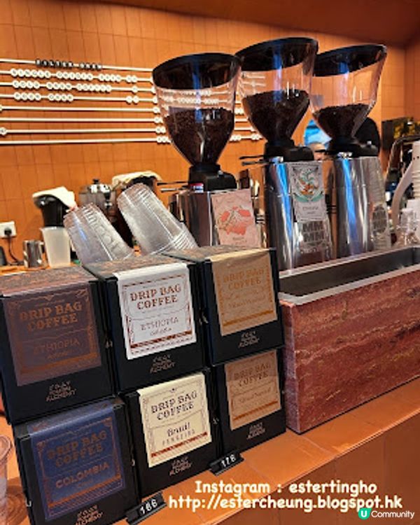 【鰂魚涌 食記】太古坊 cafe ♥ 香烤豬頸肉配青木瓜沙律 + Sparkling Black ♥ Alchemy Origin