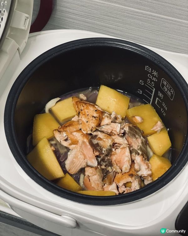 零技巧電飯煲自家煮@日式三文魚炊飯😘