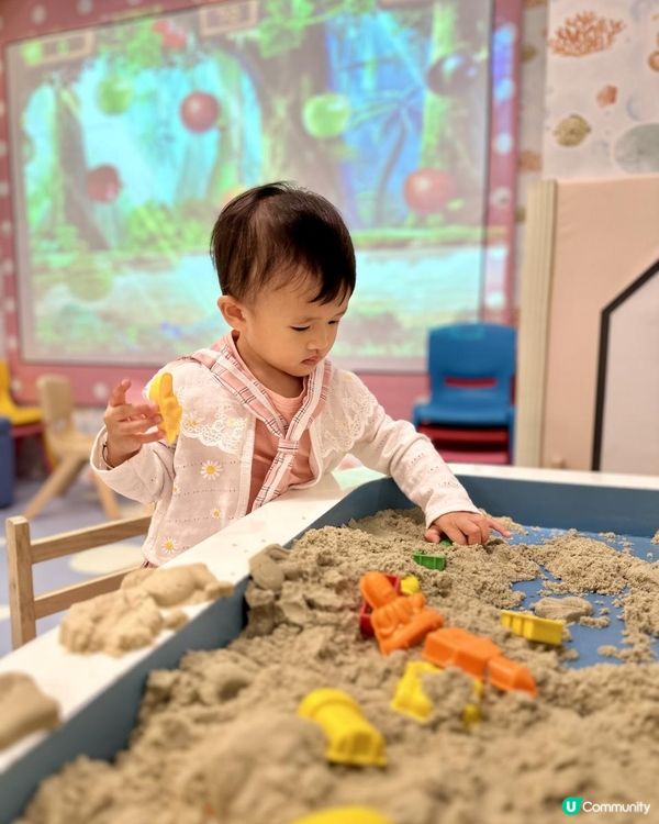 勁多波波池的室內遊樂場
