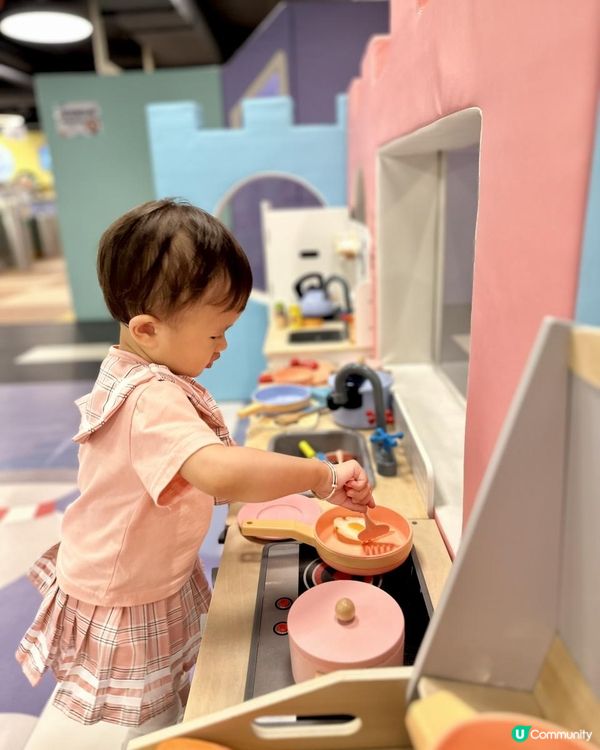 勁多波波池的室內遊樂場