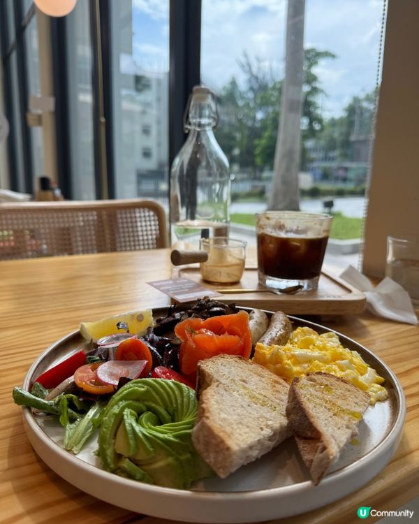 精品咖啡店CoHee Studio，前粉嶺裁判法院地下，木系...