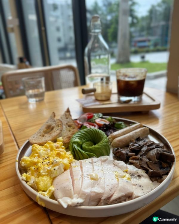 精品咖啡店CoHee Studio，前粉嶺裁判法院地下，木系...