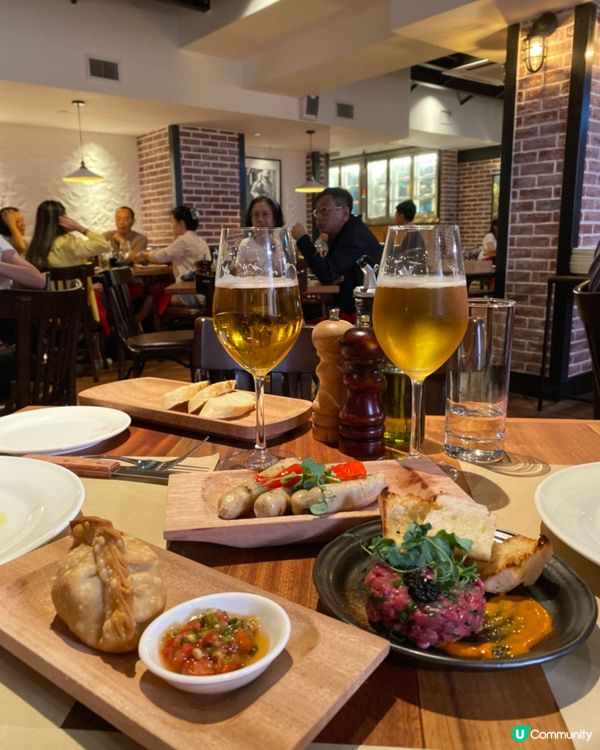 北角堡壘街一間新開張專賣牛扒的阿根廷餐廳，三五知己約埋一起去...