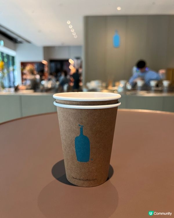 向神社隔離的Blue Bottle Coffee