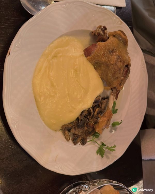 法國巴黎必食?油封鴨真係名不虛傳，我暫時只係見過得法國?油封...