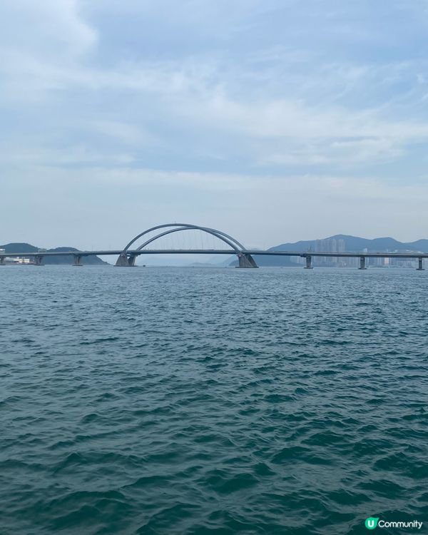 兩張係我最近去嘅旅行，澳門同台灣，另一張係我屋企附近嘅跨灣大...