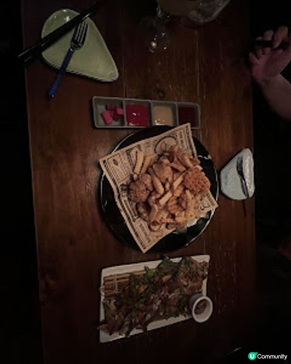 飲食。韓式炸雞。outdatk