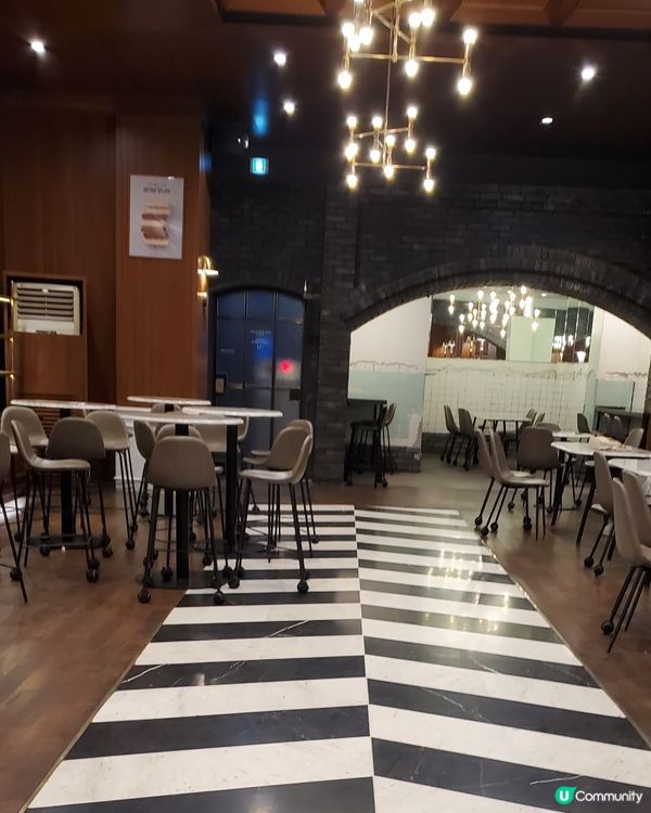 差不多是首爾最古老麵包店🥐🎂1946年-太極堂