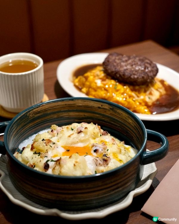 百貨公司內的日系復古茶座