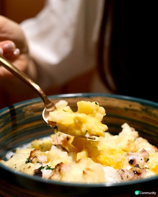 百貨公司內的日系復古茶座