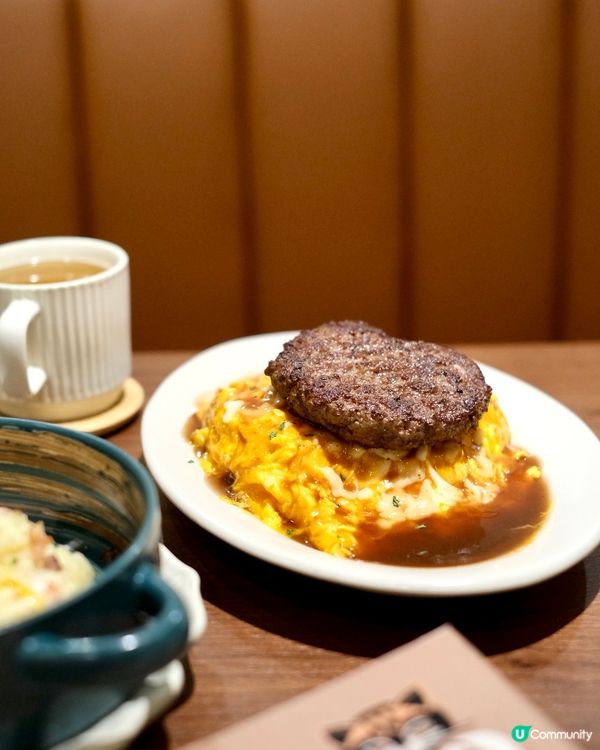 百貨公司內的日系復古茶座