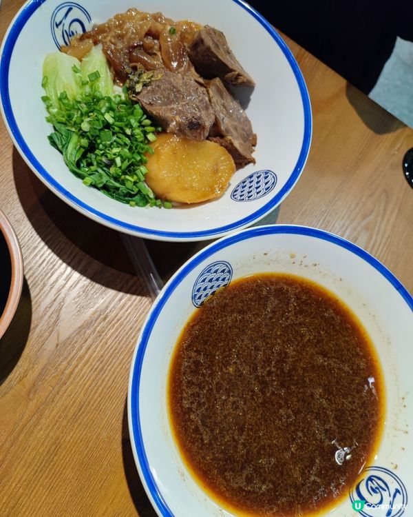牛肉麵，起司蛋餅