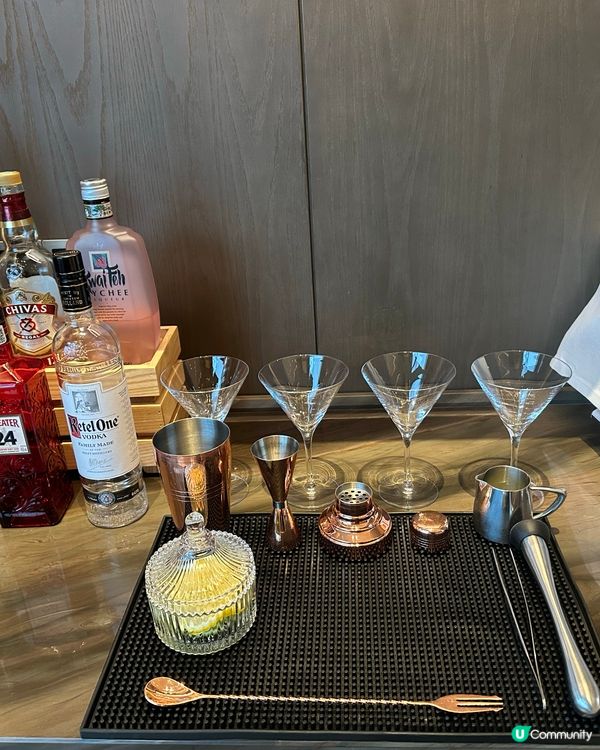 洒店職員為客人調的特色雞尾洒🍹非常好飲！十個讚👍🏼