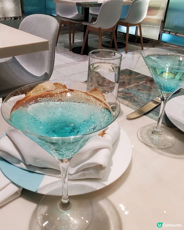 🧊The Tiffany Blue Box Cafe🧊