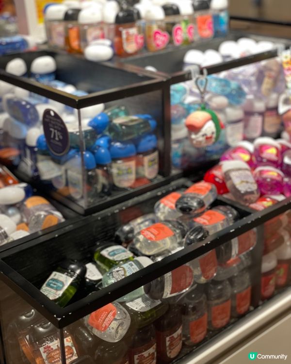 低至一五折起,購物滿$550即減$38