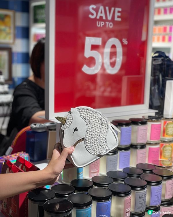 低至一五折起,購物滿$550即減$38