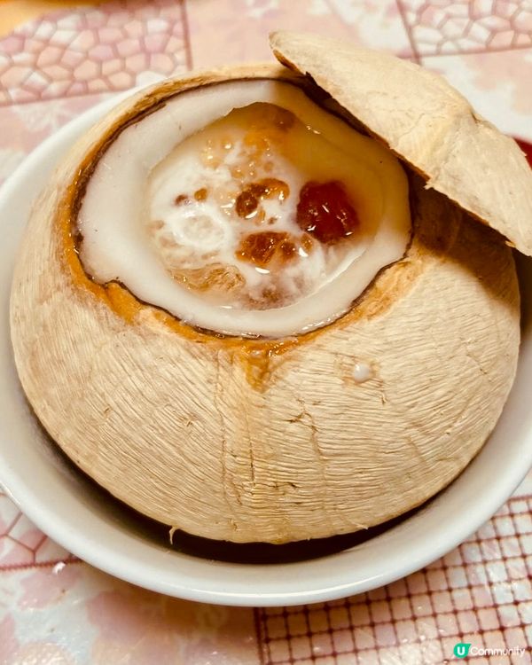 椰皇桃膠鮮奶燉蛋白🥰