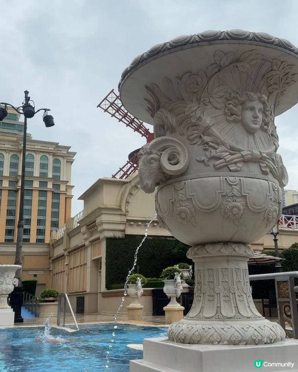 夏天梗係要激玩水上樂園！早兩日去?澳門巴黎人酒店渡假。落去泳...