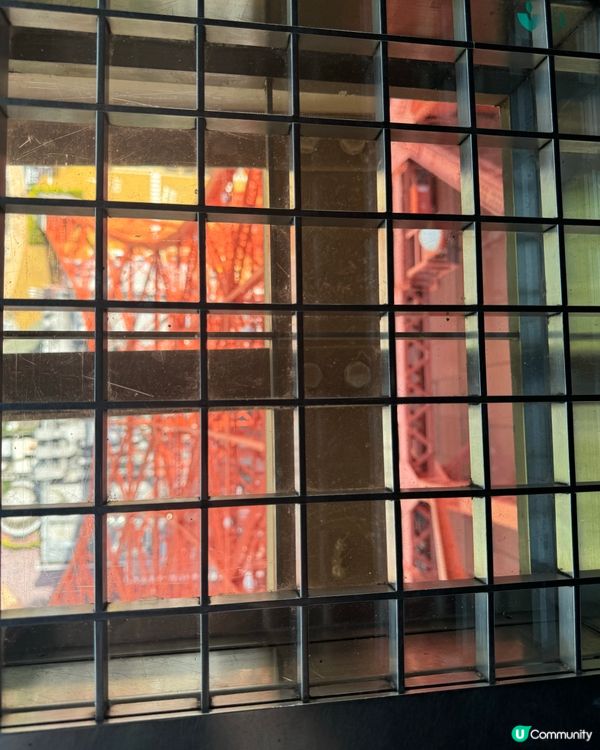 陽光閃耀下的東京鐵塔🗼  